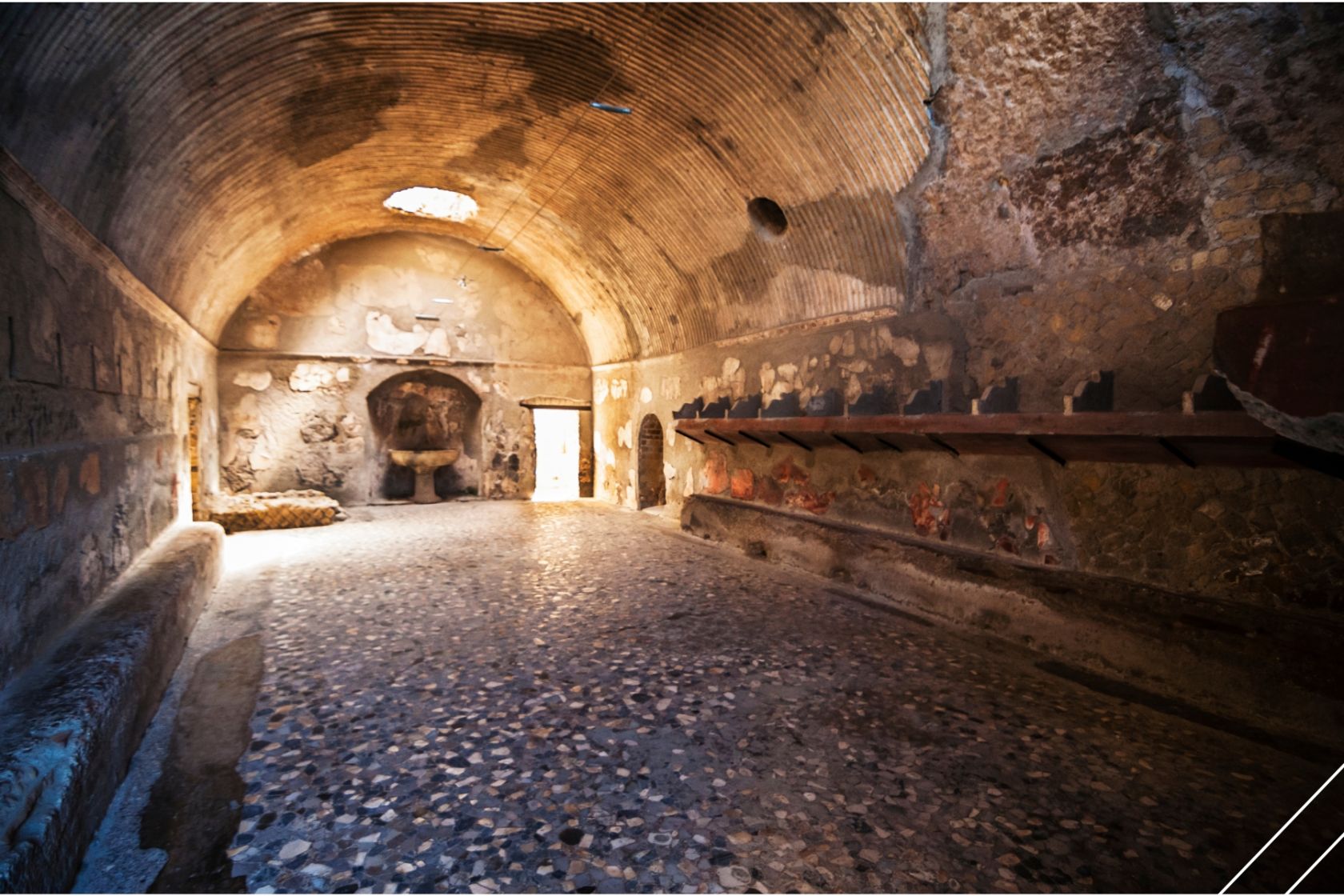 Herkulaneum ist die oft übersehene, aber mindestens ebenso faszinierende Schwesterstadt von Pompeji