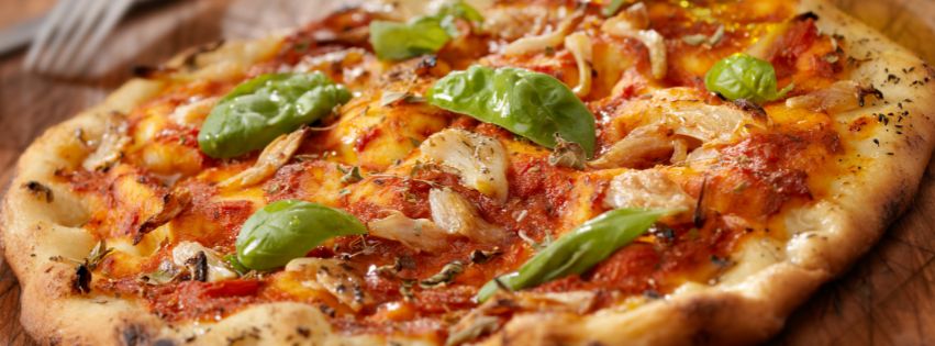 eine leckere Gemüsepizza